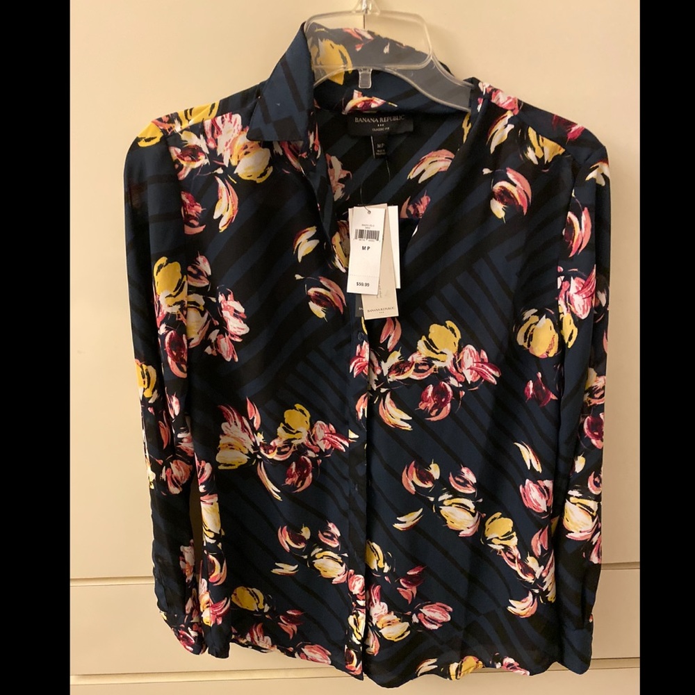Banana republic long sleeve - medium petite